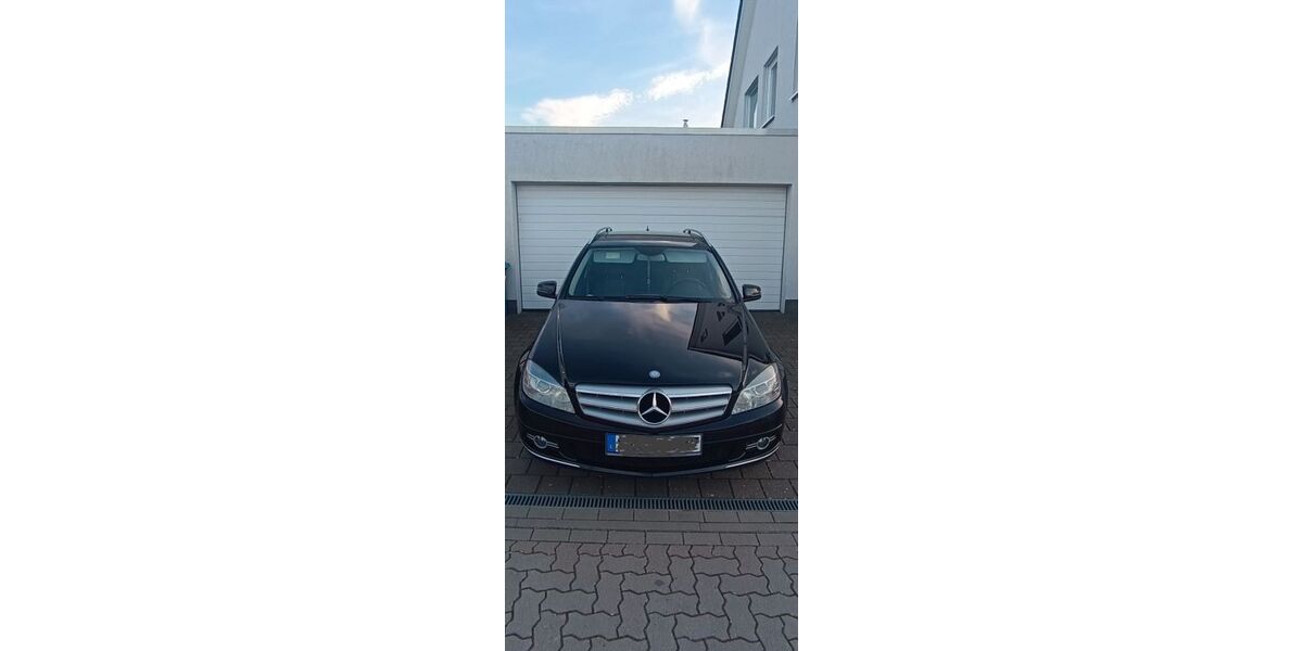 Mercedes-Benz 220 330.000 km 7.500 &euro; Salzgitter 38228