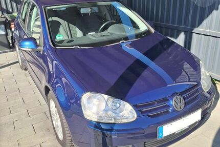 VW Golf 217.000 km 3.190 &euro; Braunschweig 38126