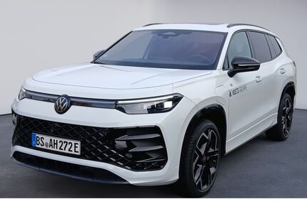 VW Tayron 15.000 km 62.990 &euro; Braunschweig 38114