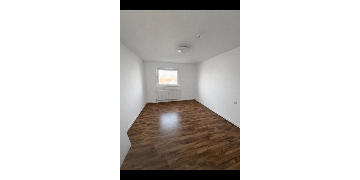 Etagenwohnung Salzgitter - 3 Zimmer, 75 m&sup2;, 700&euro; | Angebot:25505748