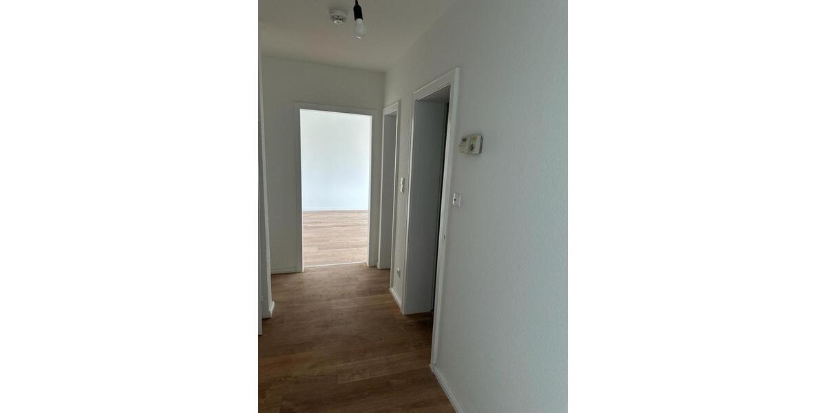 Erdgeschoßwohnung Salzgitter Ortschaft Südost - 3 Zimmer, 75 m&sup2;, 535&euro; | Angebot:25079796