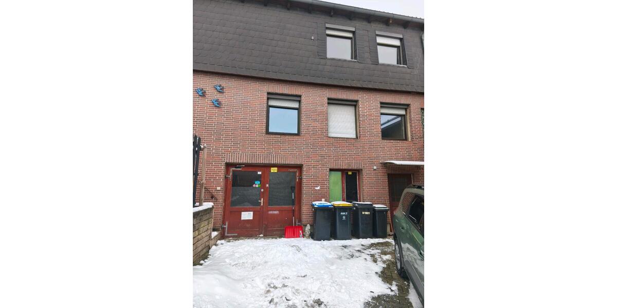 Mehrfamilienhaus, Wohnhaus Salzgitter Ortschaft Südost - 6 Zimmer, 171 m&sup2;, 130.000&euro; | Angebot:24774413