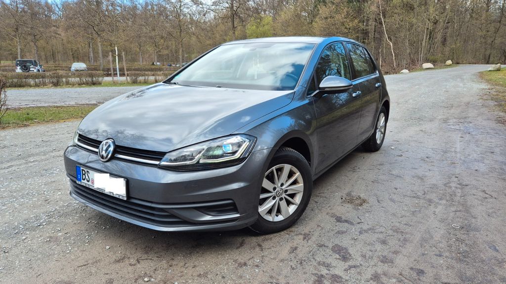 VW Golf 99.800 km 11.400 &euro; Braunschweig 38124