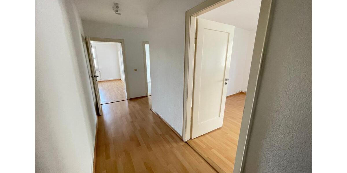 Etagenwohnung Braunschweig Wabe-Schunter-Beberbach - 3 Zimmer, 80 m&sup2;, 745&euro; | Angebot:25538698