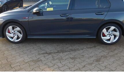 VW Golf 25.600 km 24.990 &euro; Vordorf 38533