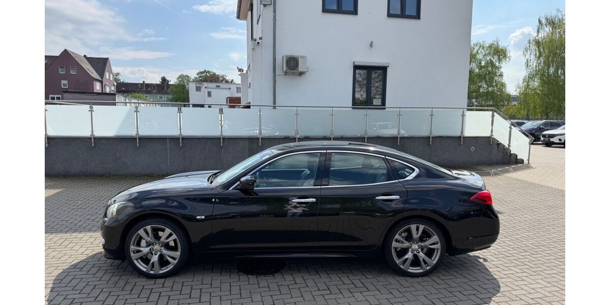 INFINITI M30 269.100 km 7.900 &euro; Salzgitter-Lebenstedt 38226