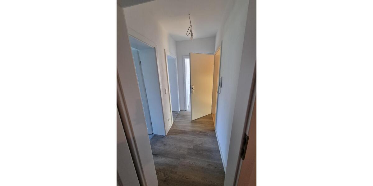 Etagenwohnung Braunschweig Westliches Ringgebiet - 3 Zimmer, 74 m&sup2;, 600&euro; | Angebot:25648617