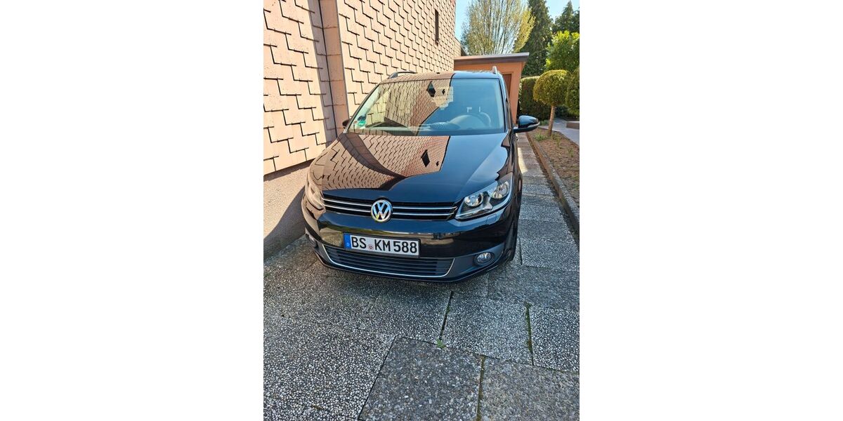 VW Touran 120.000 km 10.900 &euro; Braunschweig 38116