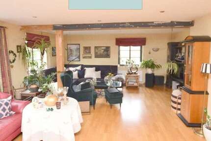 Haus Vechelde - 8 Zimmer, 270 m&sup2;, 315.000&euro; | Angebot:25765348