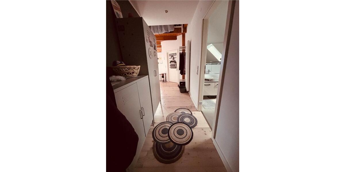 Dachgeschoßwohnung Vechelde - 2 Zimmer, 75 m&sup2;, 700&euro; | Angebot:26025249