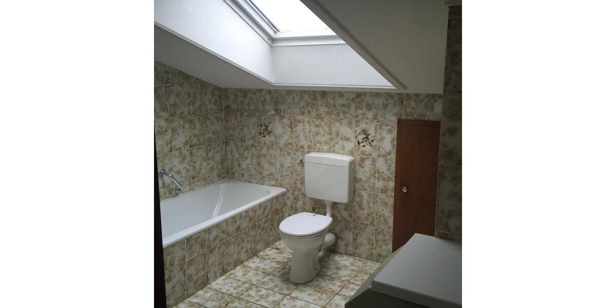 Dachgeschoßwohnung Salzgitter Ortschaft Südost - 3 Zimmer, 63 m&sup2;, 105.000&euro; | Angebot:26236315
