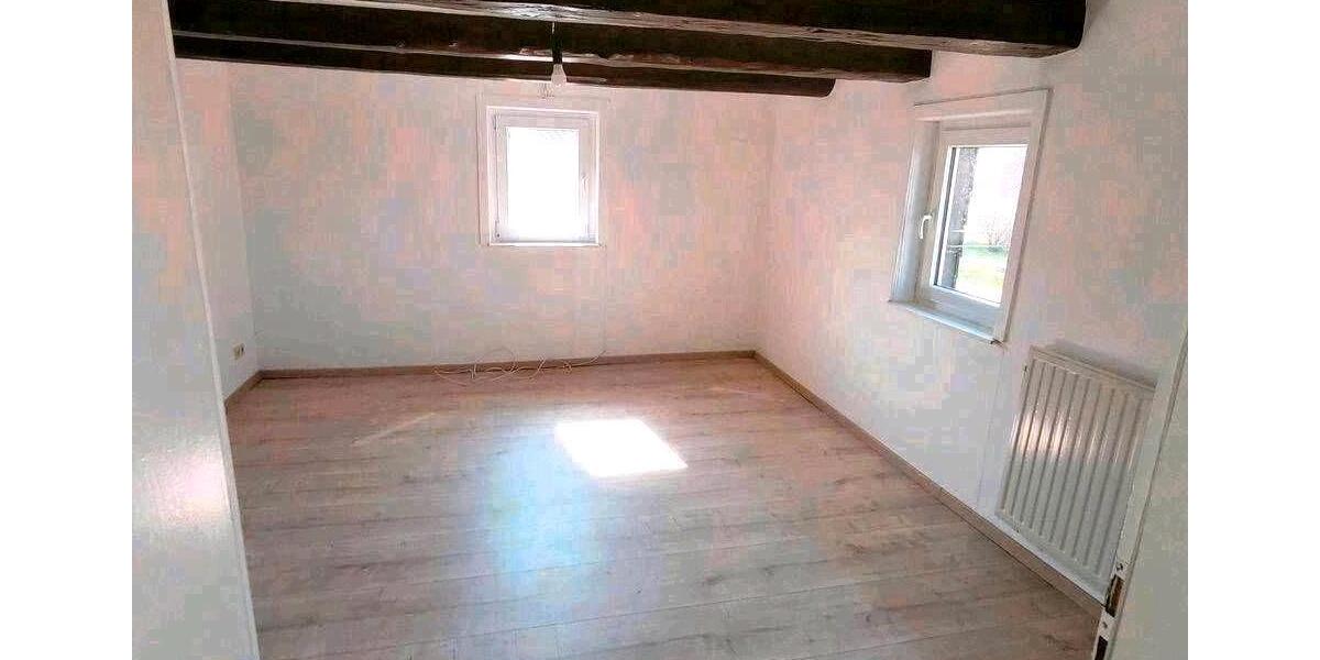 Etagenwohnung Lehre - 3 Zimmer, 111 m&sup2;, 695&euro; | Angebot:26051421