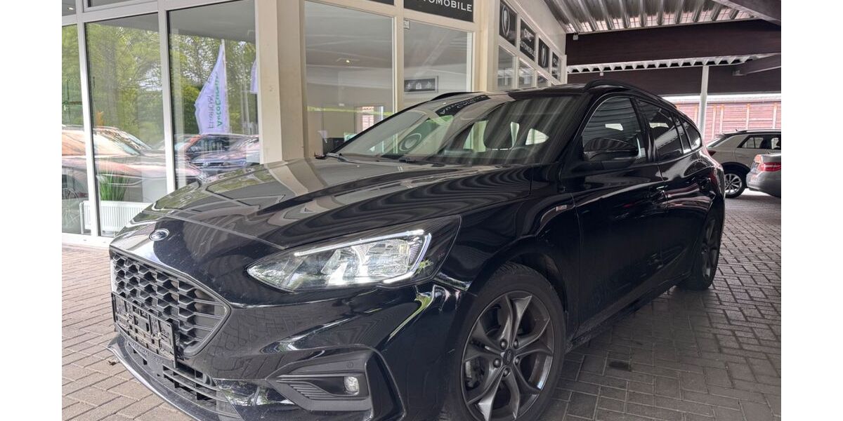Ford Focus 52.000 km 14.790 &euro; Goslar 38640