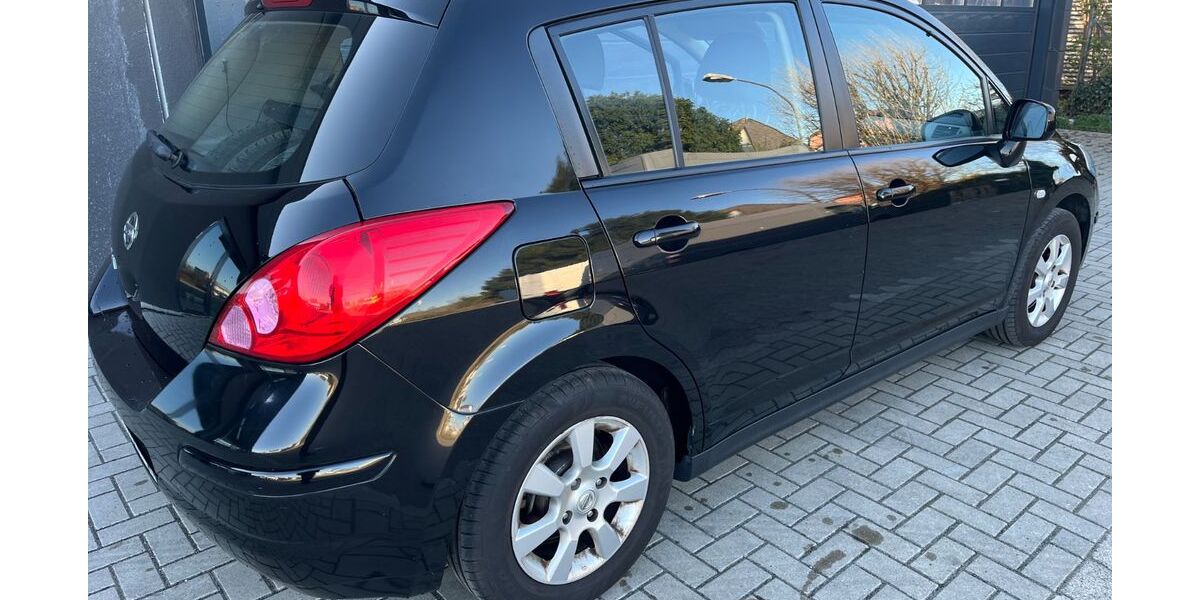 Nissan Tiida 216.776 km 1.990 &euro; BRAUNSCHWEIG 38122