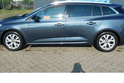 Renault Megane Limited Kombi 1.3 TSI DSG Klima Navi 66.900 km 10.990 &euro; Vordorf 38533