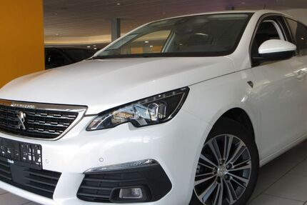 Peugeot 308 90.200 km 11.980 &euro; Schöningen 38364
