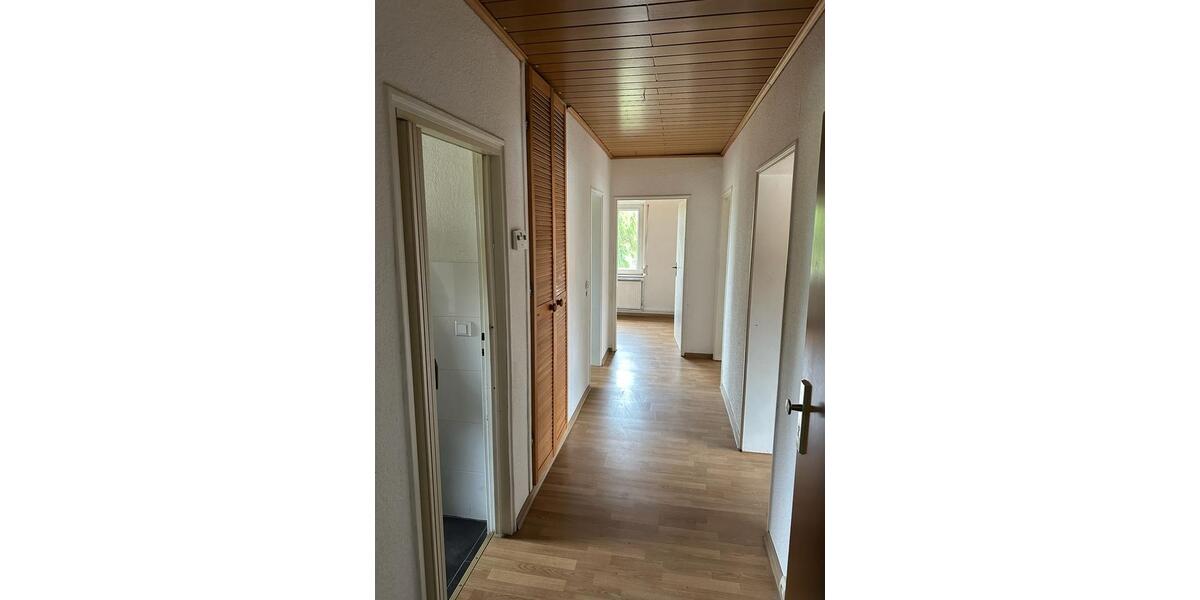 Etagenwohnung Salzgitter Ortschaft Südost - 4 Zimmer, 73 m&sup2;, 700&euro; | Angebot:25749097