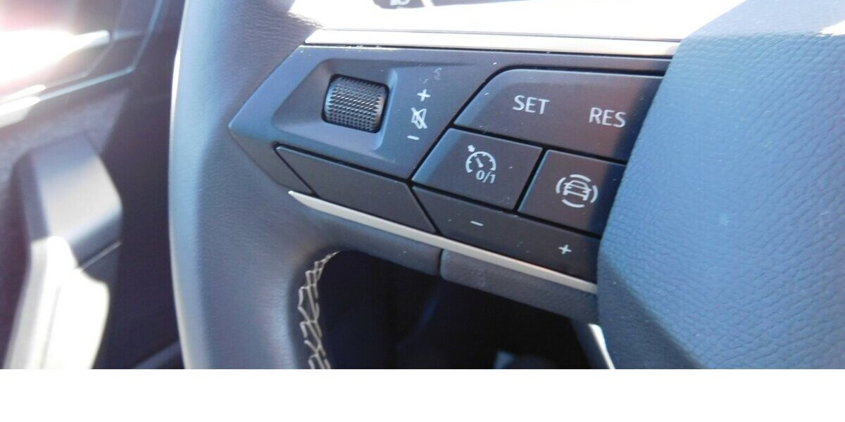 Seat Arona 1.0 X-Perience TSI BMT DSG Navi Klima Alu 14.400 km 18.990 &euro; Vordorf 38533