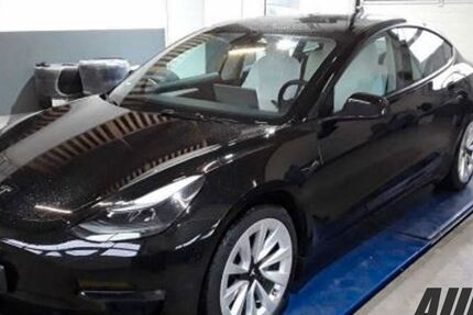 Tesla Model 3 37.350 km 27.750 &euro; Schöningen 38364