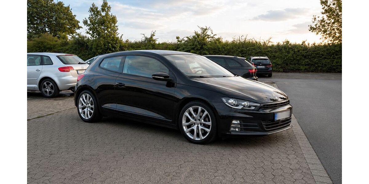 VW Scirocco 159.000 km 10.399 &euro; Kissenbrück 38324