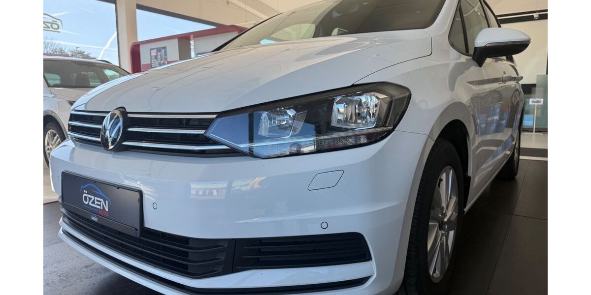 VW Touran 142.200 km 21.999 &euro; Wolfenbüttel 38304