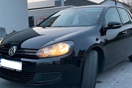VW Golf 278.000 km 4.400 &euro; Königslutter am Elm 38154