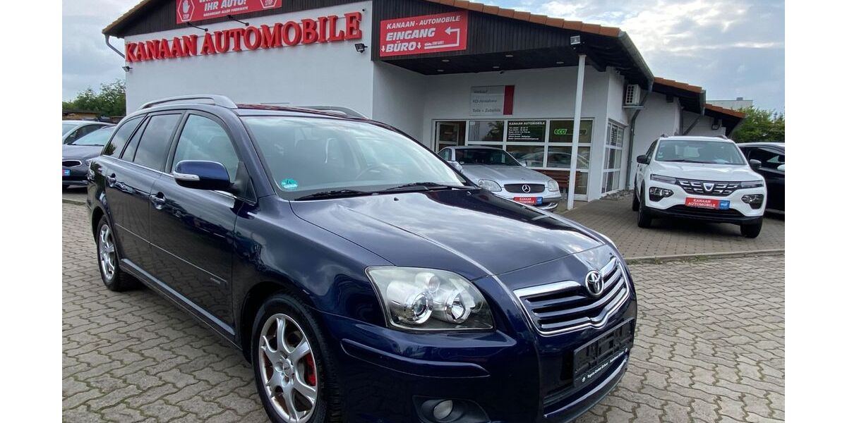 Toyota Avensis 189.000 km 2.950 &euro; Goslar 38644