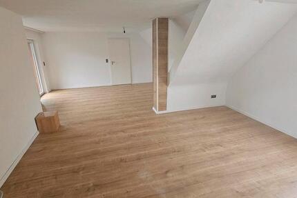 Wohnung Schwülper - 4 Zimmer, 98 m&sup2;, 900&euro; | Angebot:25909236