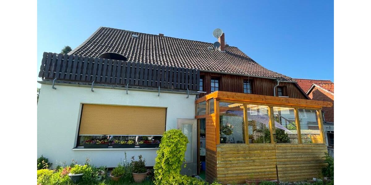 Einfamilienhaus Holle - 7 Zimmer, 180 m&sup2;, 230.000&euro; | Angebot:25614427