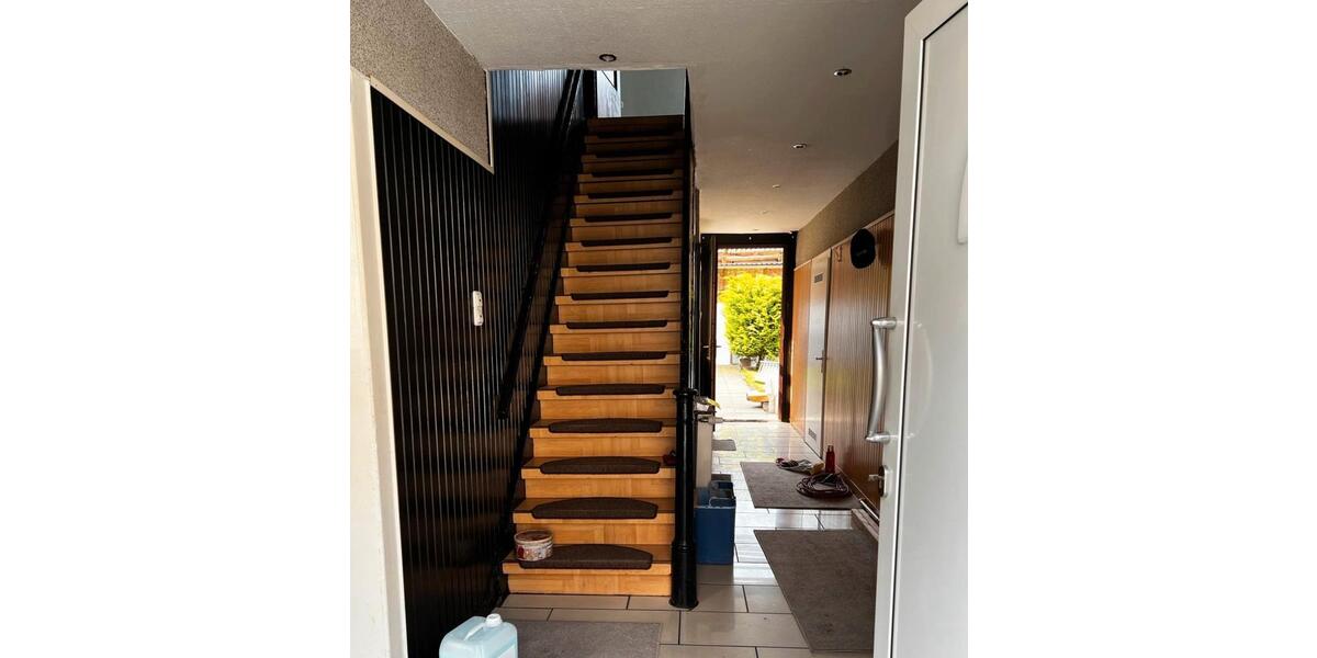 Reihenhaus Schöningen - 6 Zimmer, 220 m&sup2;, 180.000&euro; | Angebot:16650508