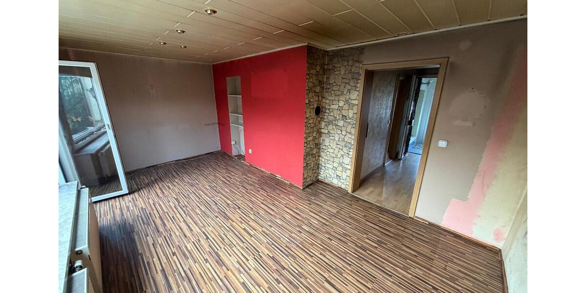 Reihenhaus Salzgitter Ortschaft Südost - 3 Zimmer, 100 m&sup2;, 100.000&euro; | Angebot:23818135