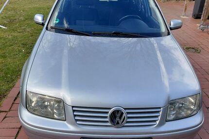 VW Bora 230.000 km 2.750 &euro; Vechelde 38159