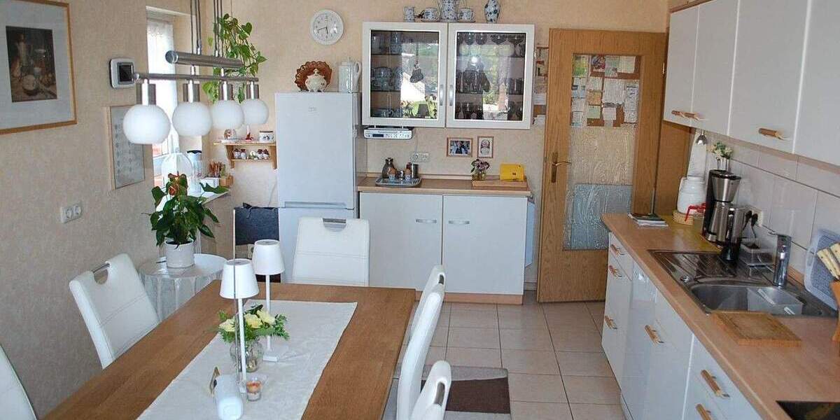 Einfamilienhaus Salzgitter Lebenstedt - 8 Zimmer, 208 m&sup2;, 419.900&euro; | Angebot:26202289