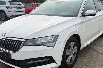 Skoda Superb 231.339 km 11.990 &euro; Braunschweig 38122