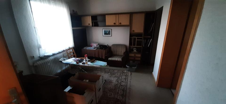 Einfamilienhaus Braunschweig Heidberg-Melverode - 8 Zimmer, 200 m&sup2;, 190.000&euro; | Angebot:24576000