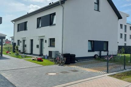 Haus Sickte - 5 Zimmer, 160 m&sup2;, 1.690&euro; | Angebot:25146947