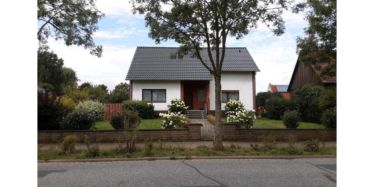 Einfamilienhaus Wendeburg - 10 Zimmer, 220 m&sup2;, 335.000&euro; | Angebot:26006110