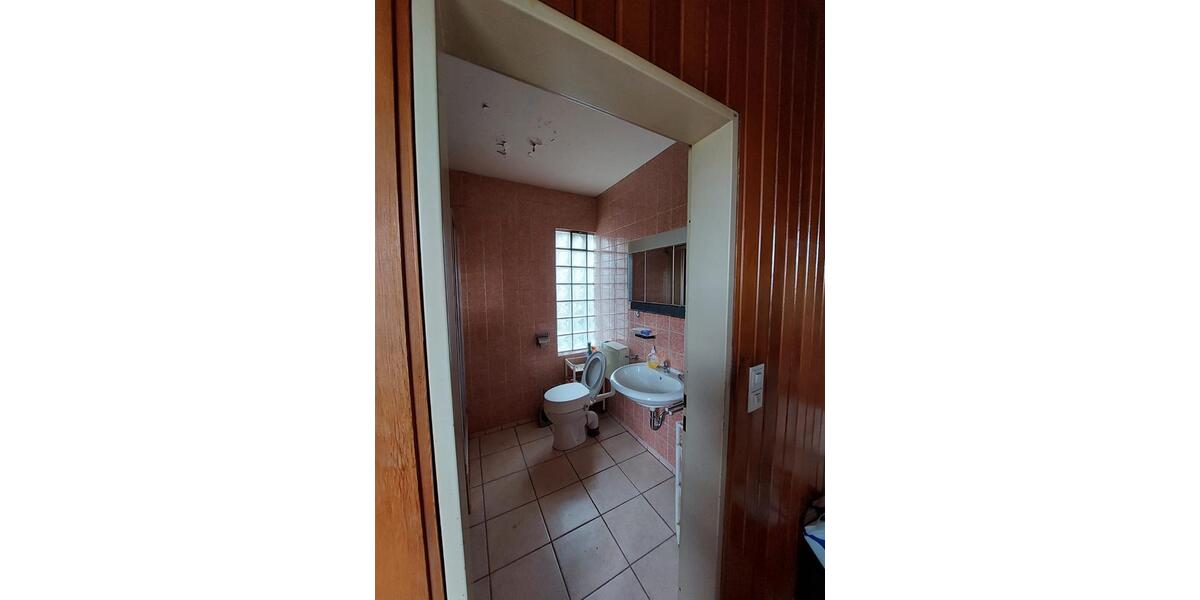 Einfamilienhaus Liebenburg - 10 Zimmer, 162 m&sup2;, 150.000&euro; | Angebot:26626140