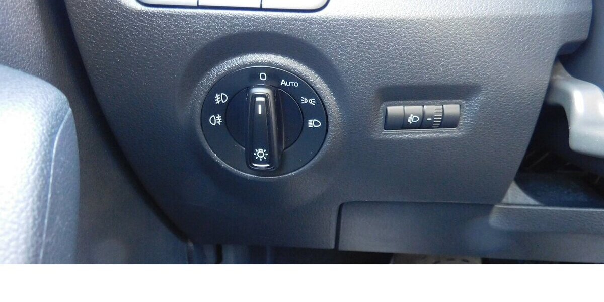 Skoda Fabia 1.0 Kombi Ambition TSI BMT Navi Klima 19.900 km 15.990 &euro; Vordorf 38533