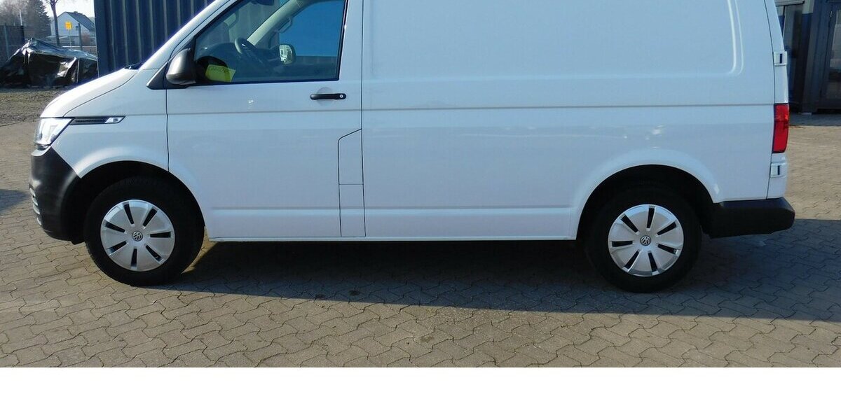 VW T6.1 Transporter 2.0 TDI BMT 3Sitze Navi Klima 30.000 km 28.990 &euro; Vordorf 38533