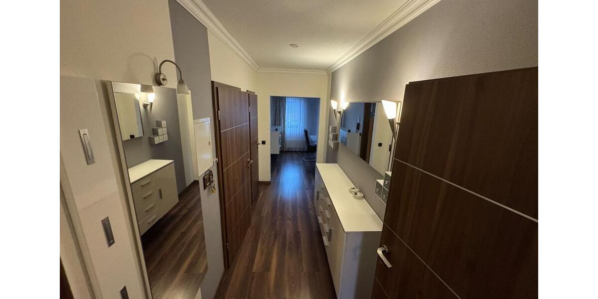 Etagenwohnung Lengede - 6 Zimmer, 151 m&sup2;, 1.350&euro; | Angebot:25293036