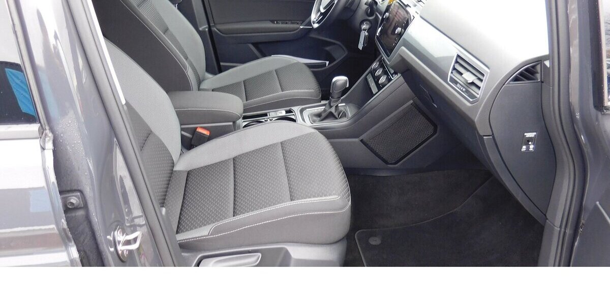 VW Touran 1.5 Comfortline Active BMT TSI DSG Navi 21.400 km 24.990 &euro; Vordorf 38533