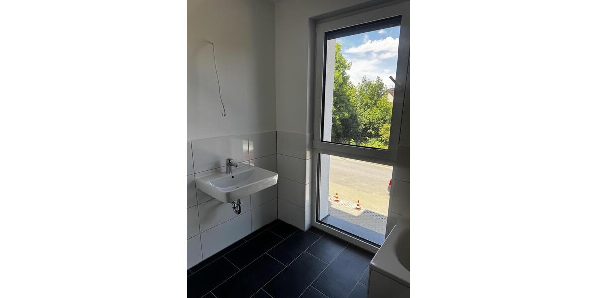 Etagenwohnung Wolfenbüttel Adersheim - 3 Zimmer, 83 m&sup2;, 1.085&euro; | Angebot:25143297
