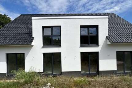 Haus Holle - 6 Zimmer, 166 m&sup2;, 340.000&euro; | Angebot:27000129