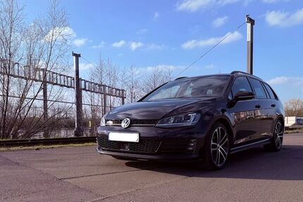 VW Golf 124.040 km 14.600 &euro; Braunschweig 38122