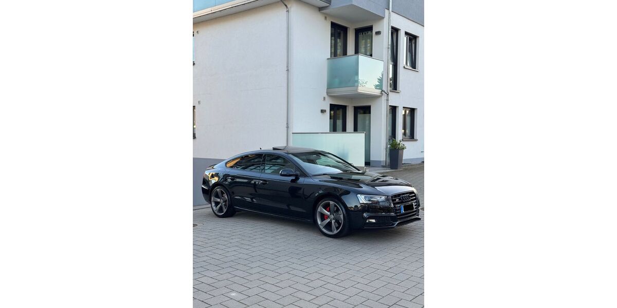 Audi A5 208.000 km 17.999 &euro; Vechelde 38159