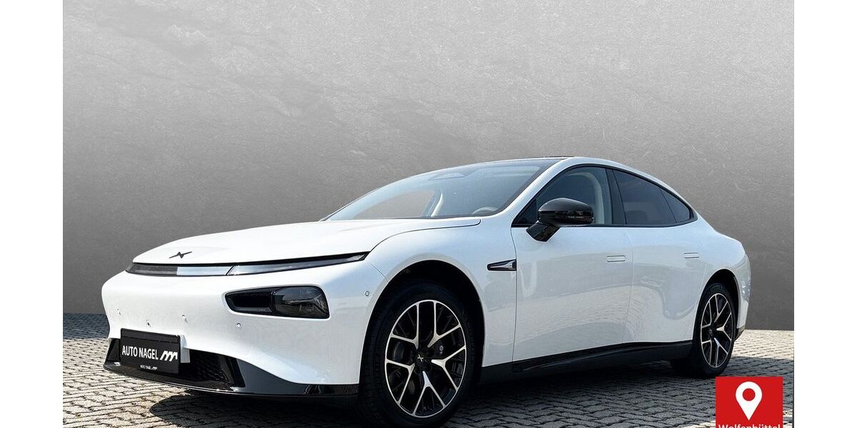 XPeng P7 3.311 km 39.490 &euro; Wolfenbüttel 38304