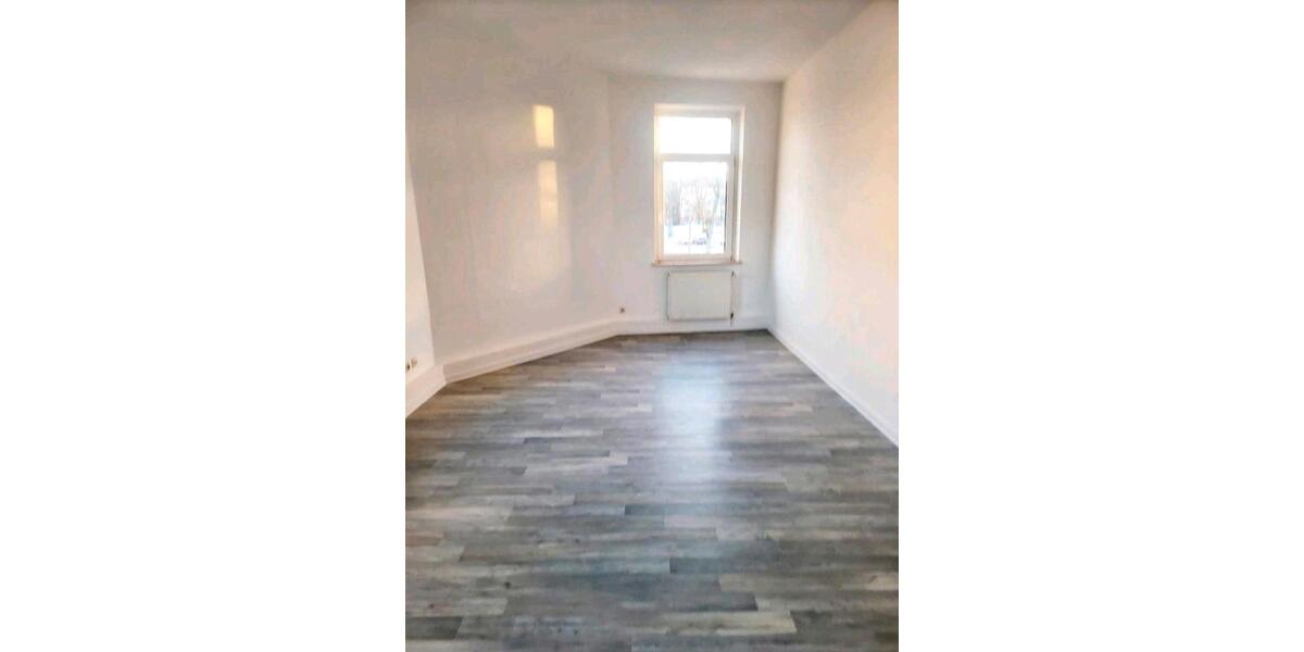 Etagenwohnung Peine Südstadt - 4 Zimmer, 100 m&sup2;, 900&euro; | Angebot:26044841