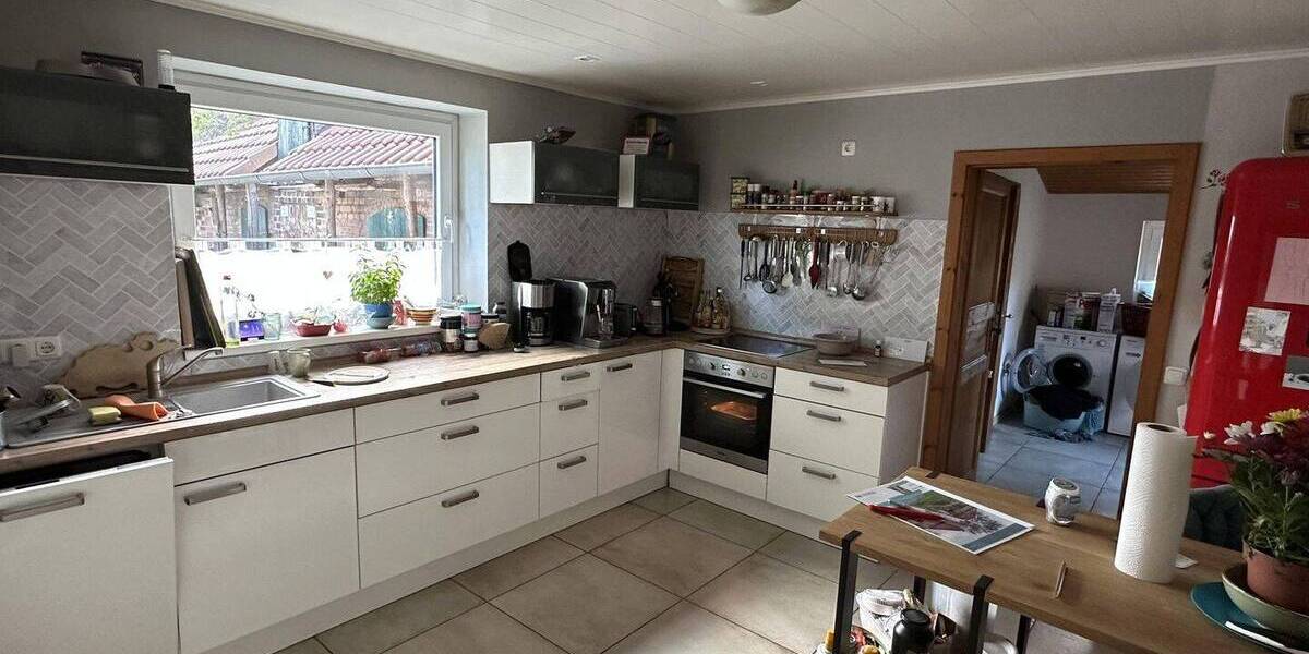 Mehrfamilienhaus, Wohnhaus Rötgesbüttel - 5 Zimmer, 200 m&sup2;, 375.000&euro; | Angebot:25755926