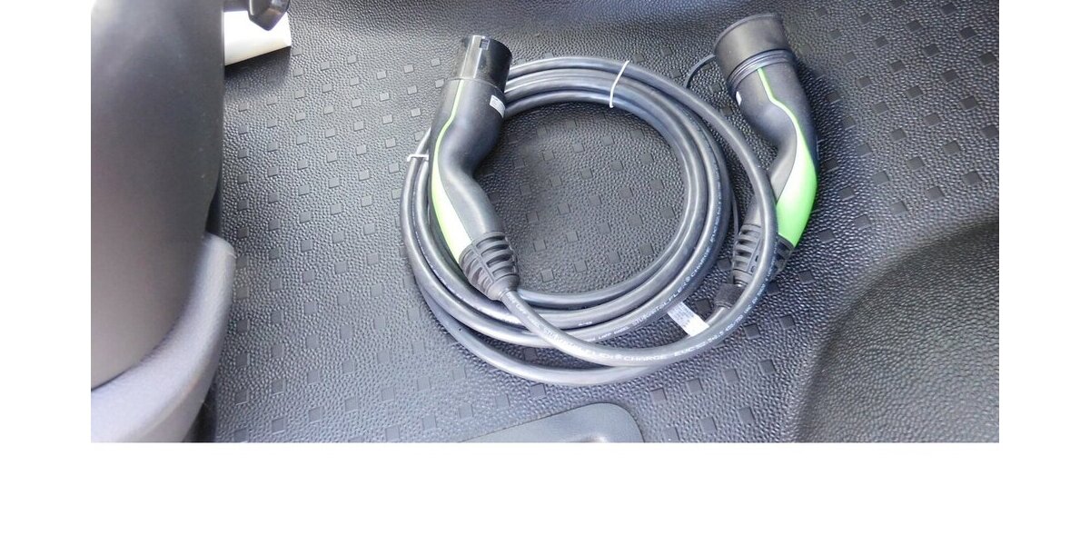 VW T6.1 Transporter 1 Abt e- Lang DSG 4-Gang Klima 13.800 km 15.990 &euro; Vordorf 38533